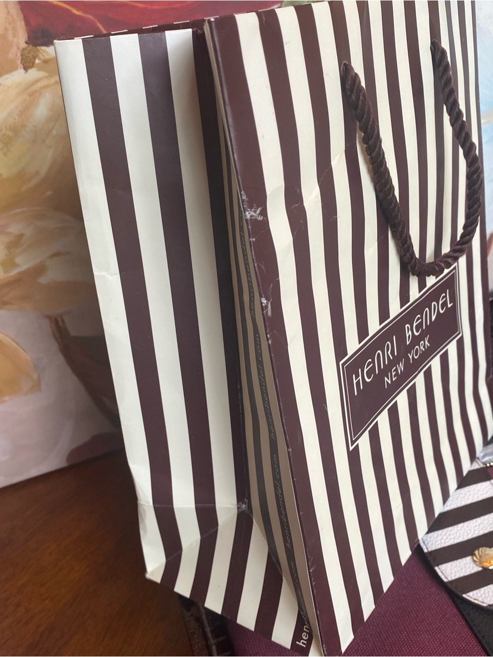 Henri Bendel Burgundy Black Friday Pouch GWP w/Stripe Tab & Bonus Bag w/Tissue - Picture 10 of 16